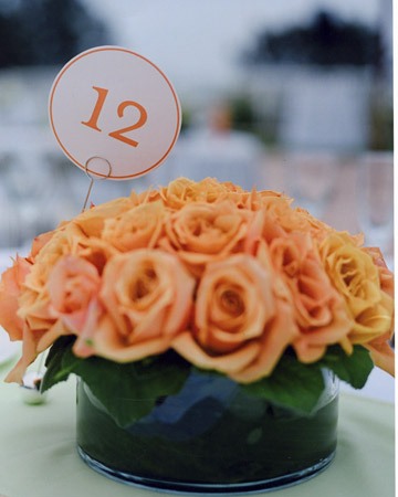 Many ways to create your own wedding centerpieces with flowers